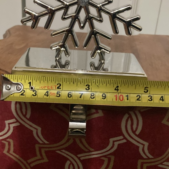 SNOWFLAKE Stocking Holder - Picture 9 of 10
